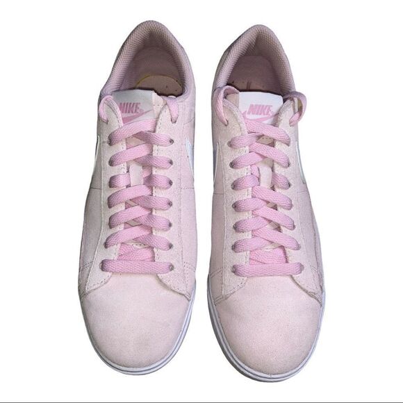 Nike Women’s Blazer Low SD 'Pink Foam'
Sneakers - Picture 3 of 7